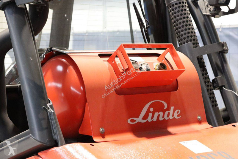 Chariot élévateur Linde T-02