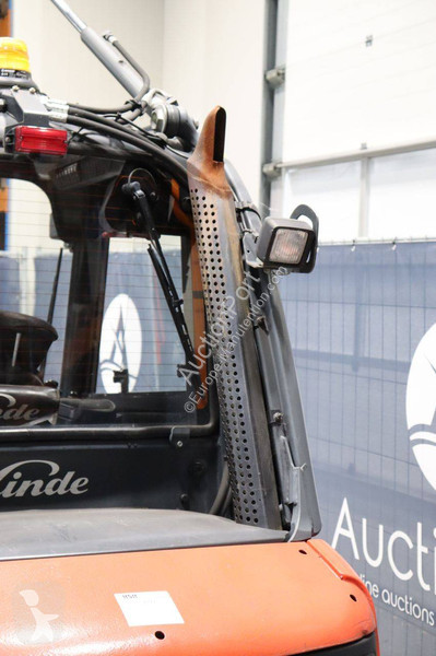 Chariot élévateur Linde D-02