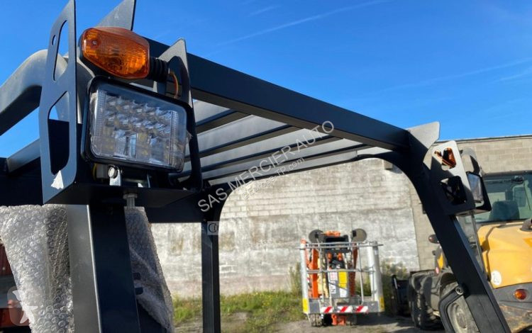 Empilhador elevador  chariot elevateur frontal...