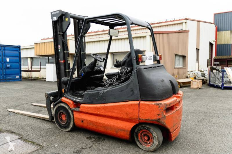 Chariot élévateur Fenwick-Linde E30-02