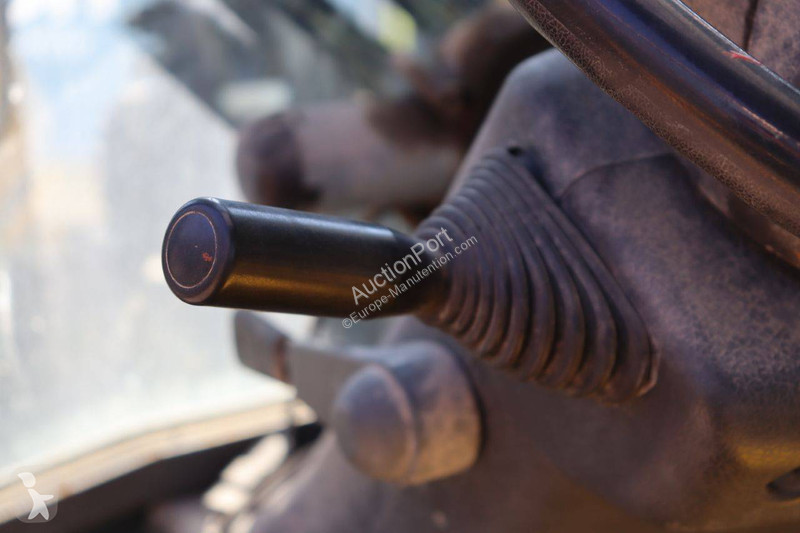 رافعة شوكية TCM FHD25T3