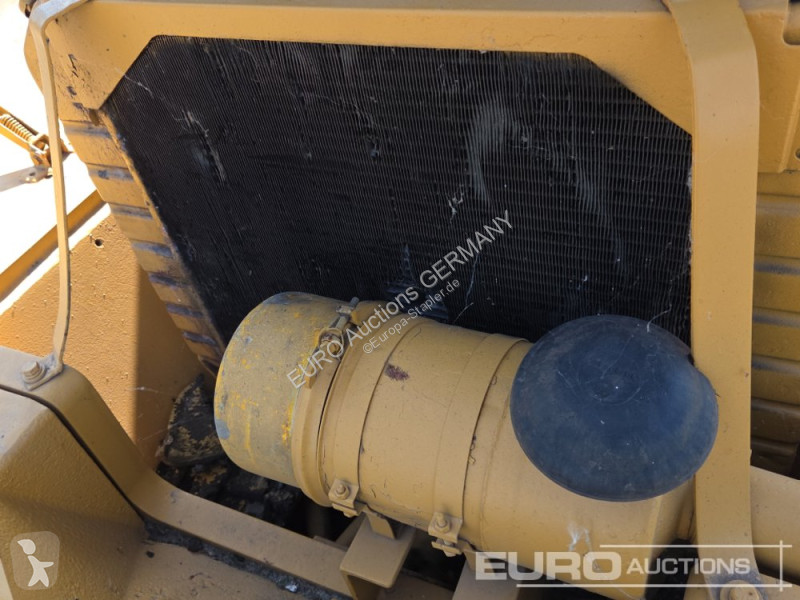 رافعة شوكية Caterpillar V130