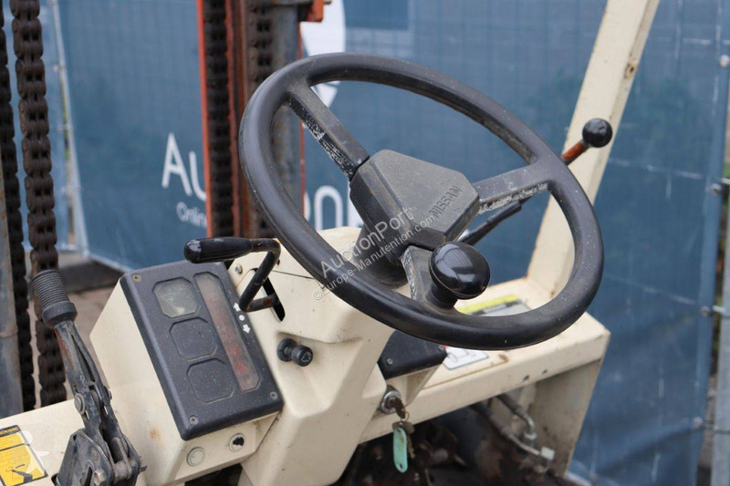 Chariot élévateur Nissan EH02A25