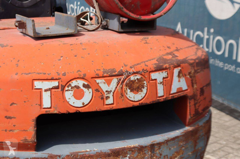 Carretilla elevadora Toyota 52-6FGA50