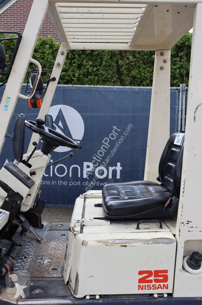 Chariot élévateur Nissan PH02A-25U