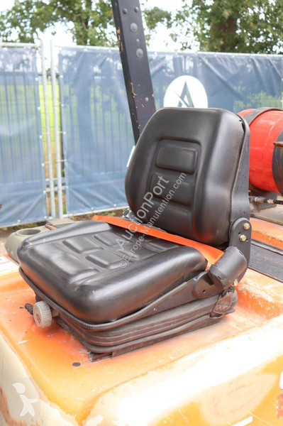 Навантажувач вилковий Doosan G25G