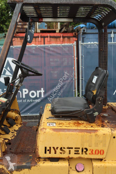 Навантажувач вилковий Hyster H3.00XL