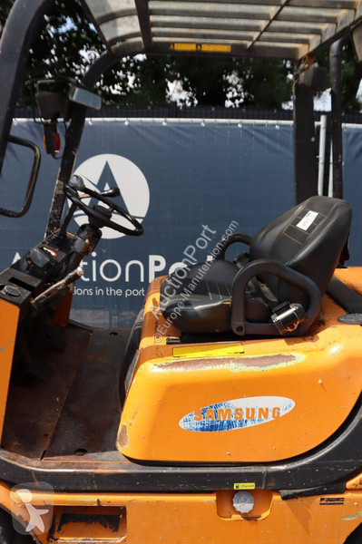 Samsung SF30D Forklift