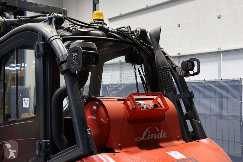 Chariot élévateur Linde T-02