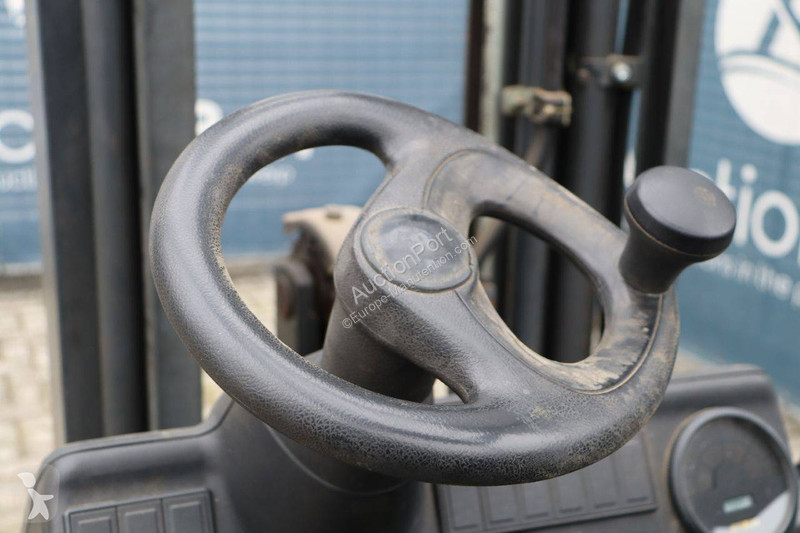 Chariot élévateur Linde E16P