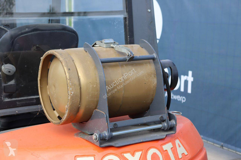 Кар Toyota 42-7FGF25