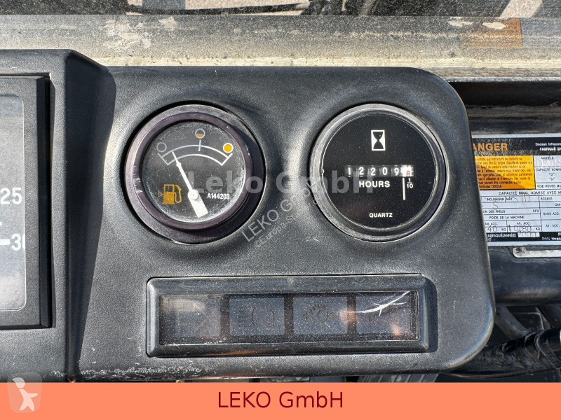 رافعة شوكية Daewoo D70S