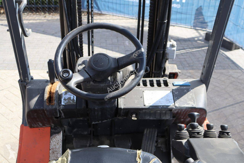 Stivuitor Toyota 42-7FGF25