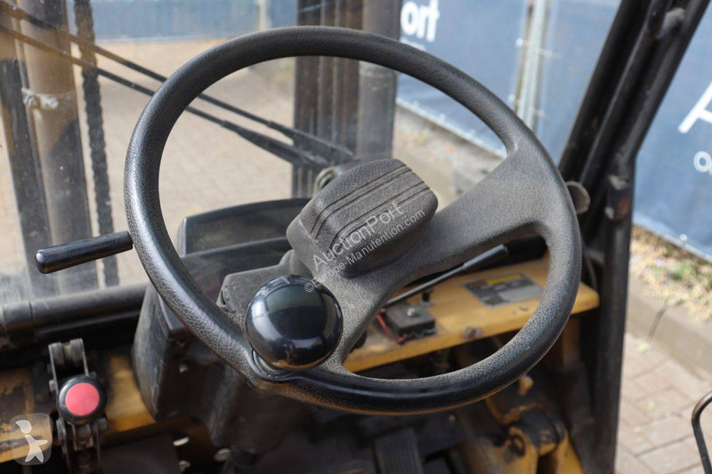 Stivuitor Caterpillar DP25