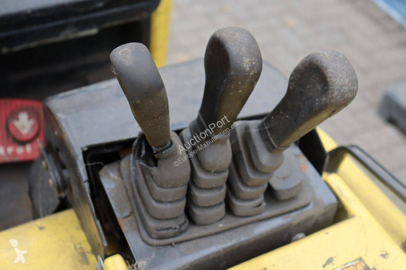 Автопогрузчик Hyster J3.00XM