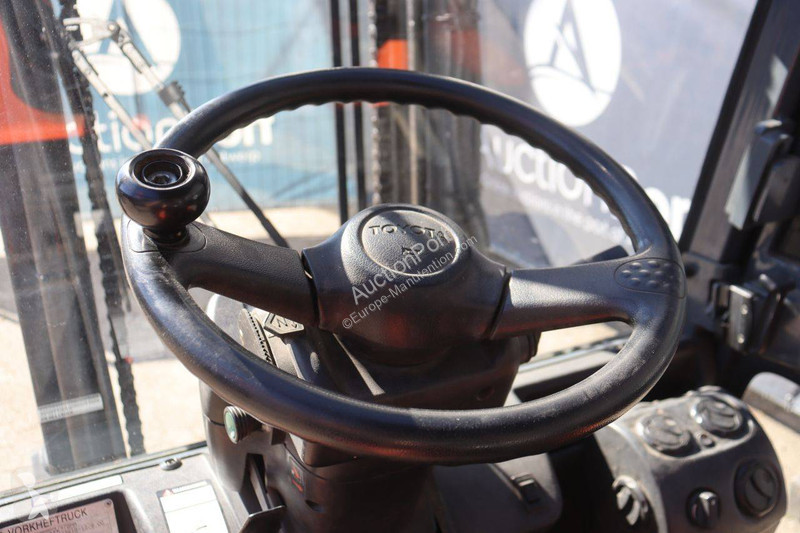 Carretilla elevadora Toyota 30