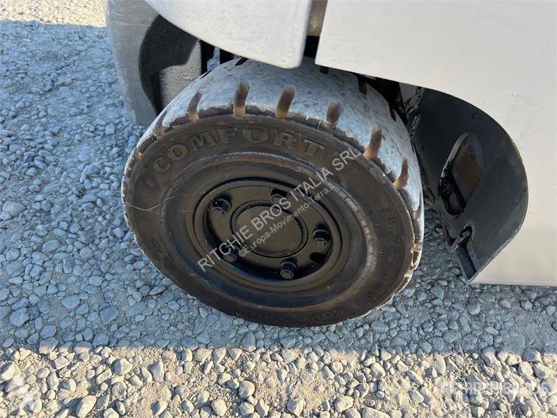 Carretilla elevadora Nissan QX25 2500 kg...