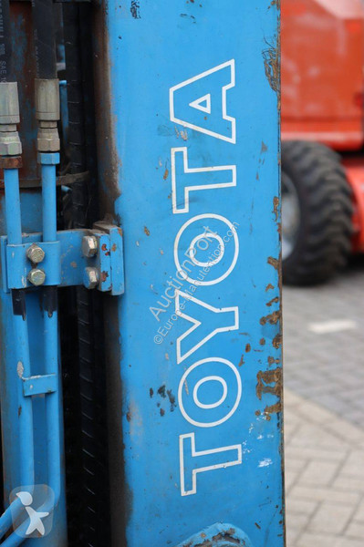 Empilhador elevador Toyota 02-6FDF25
