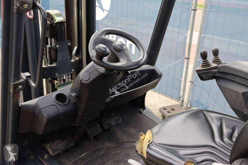 Empilhador elevador Linde D-01