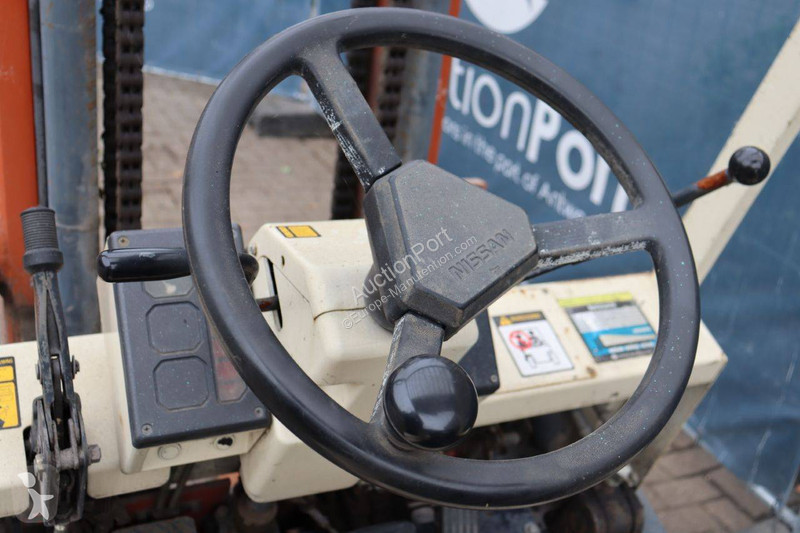 Chariot élévateur Nissan EH02A25