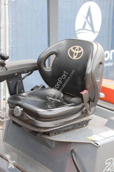 Кар Toyota 20