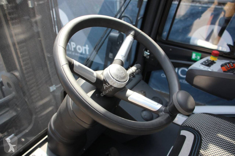 Forklift