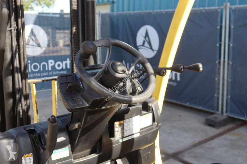 可升降式叉车 Hyster