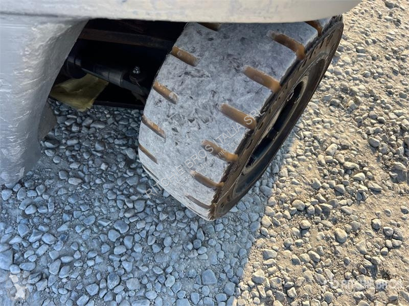Carretilla elevadora Nissan QX25 2500 kg...