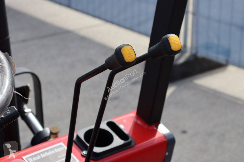 Chariot élévateur  CPD-15