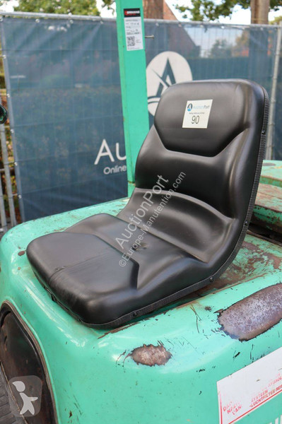 Кар Mitsubishi FD25K