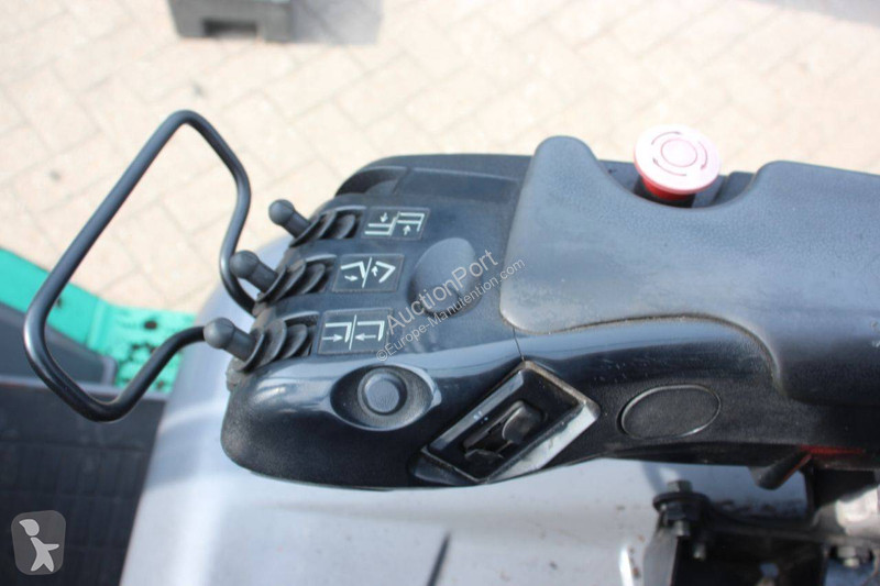 Vysokozdvižný vozík Mitsubishi FG25N