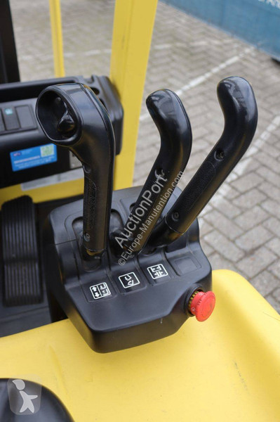 رافعة شوكية Hyster MWB