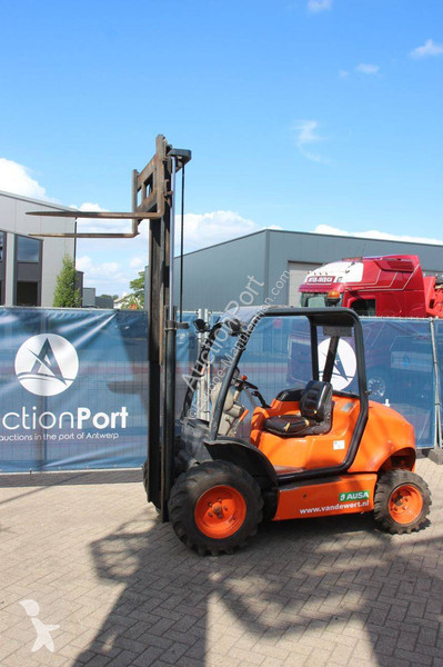 Chariot élévateur Ausa CH-150 X4