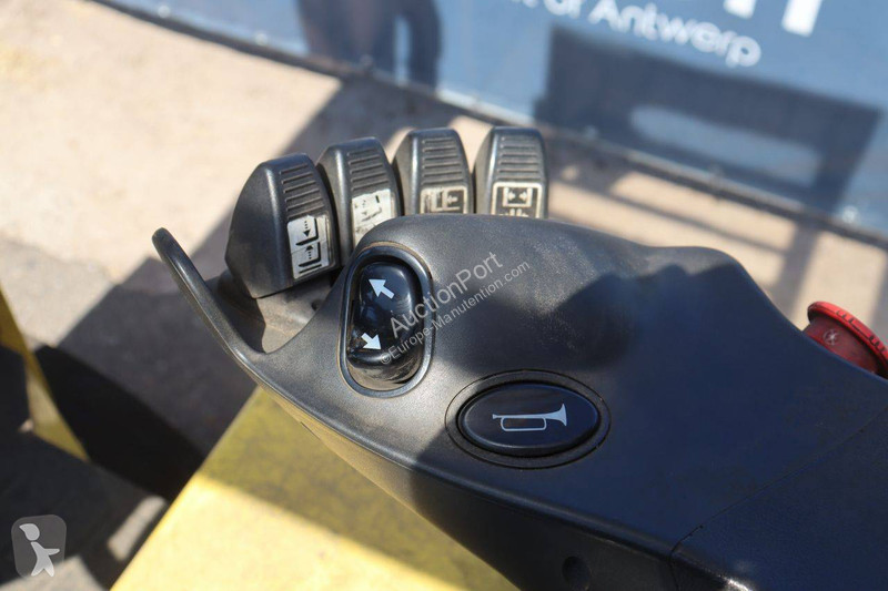 Автопогрузчик Hyster LWB