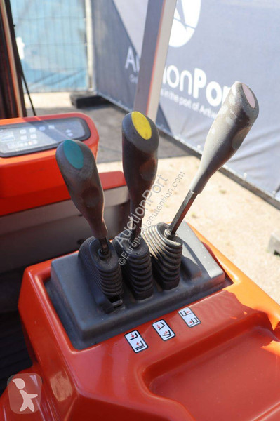 Carretilla elevadora Cesab C4E250V