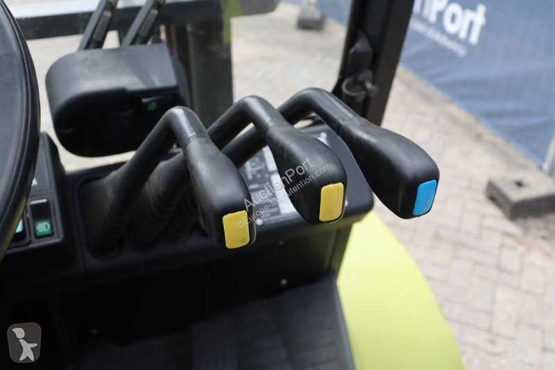 Forklift
