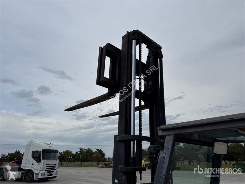 Emelőtargonca Toyota 02-6FDF30 2900 kg Forklift