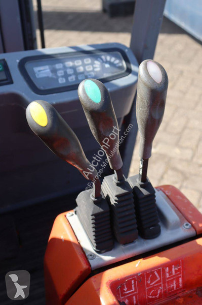 Carretilla elevadora BT CBE2.0F
