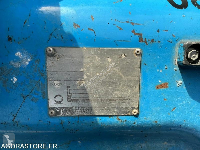 رافعة شوكية Nissan UD02A25PQ - 3F550