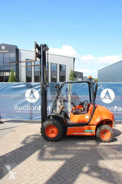 Chariot élévateur Ausa CH-150 X4