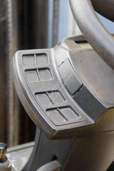 Forklift