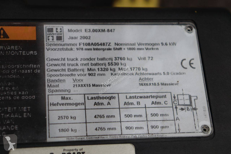 Hyster E3.00XM-847 Forklift