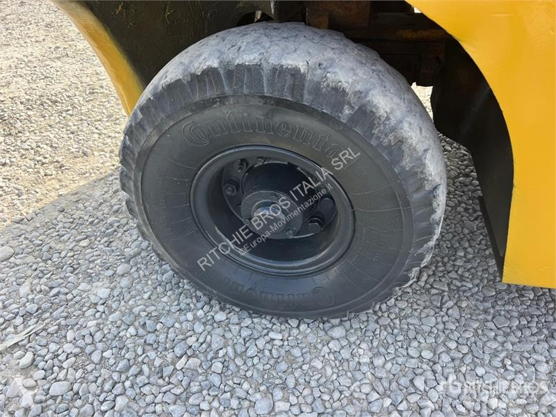 Carretilla elevadora OM 30 Forklift