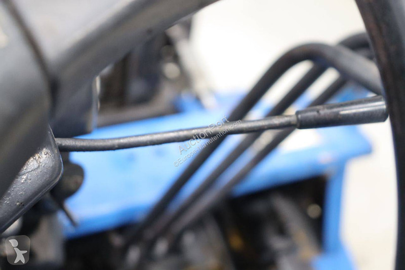 Teleskopický manipulátor Caterpillar DP25K