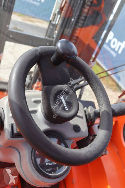 Chariot élévateur Mast Explorer H30DSI 2WD