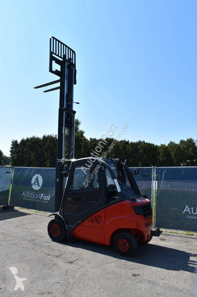 Heftruck Linde T-02