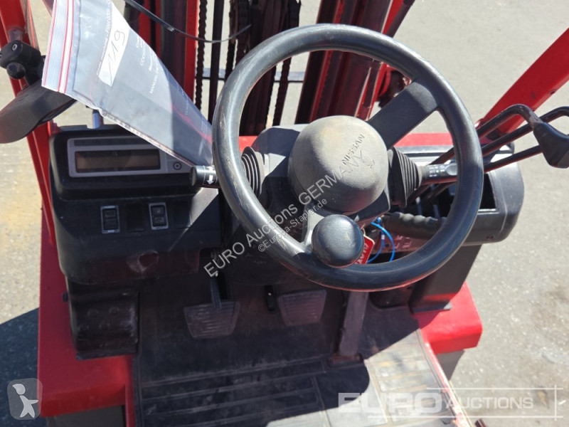 Empilhador elevador Nissan P1D1A18LQ