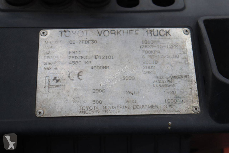 Stivuitor Toyota 02-7FDF30