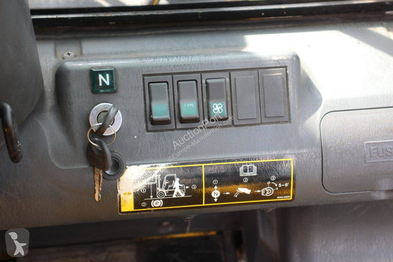 Chariot élévateur Hyundai 33L-7A