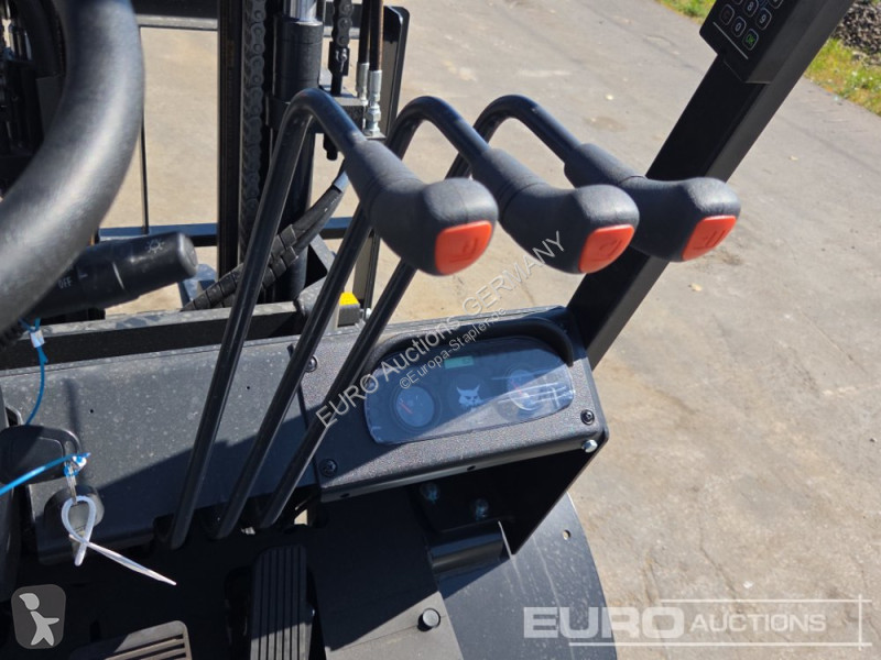 Bobcat D30NXE Forklift
